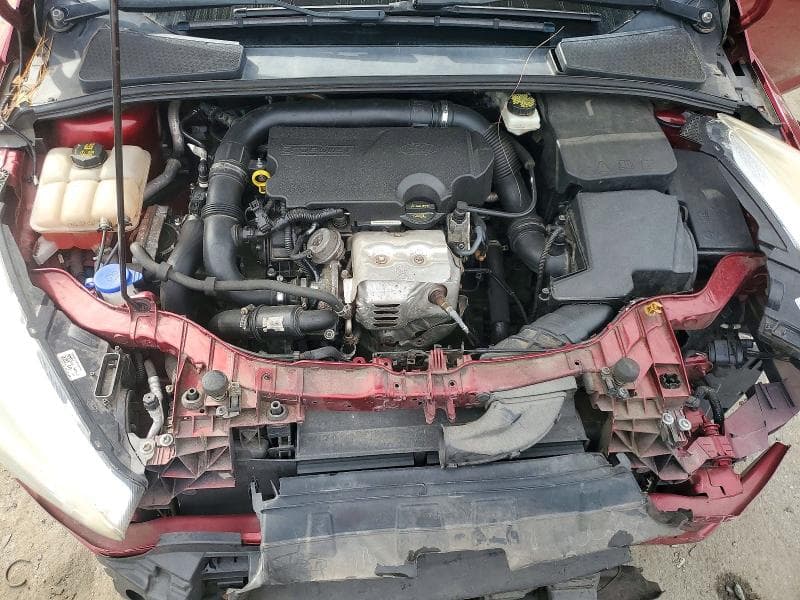 2017 FORD FOCUS SE 11
