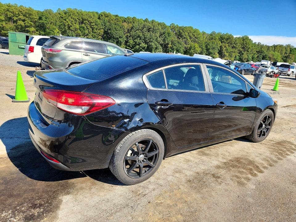 2017 KIA FORTE LX 3