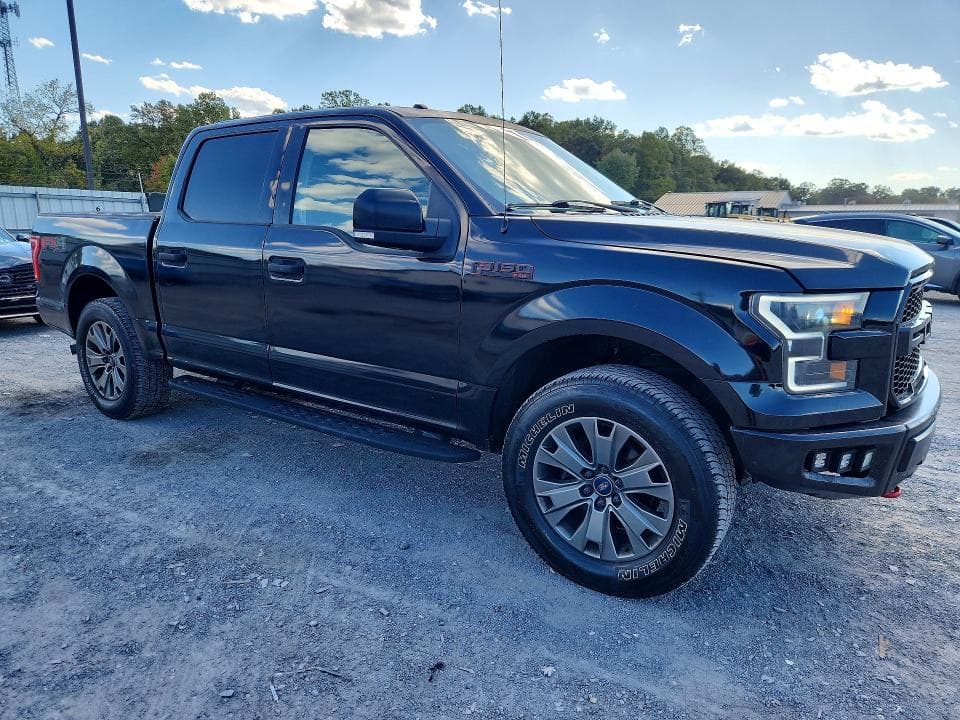 2017 FORD F150 SUPERCREW 4