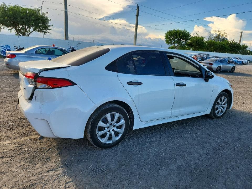 2020 TOYOTA COROLLA LE 3