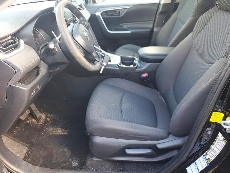 2019 TOYOTA RAV4 LE 7