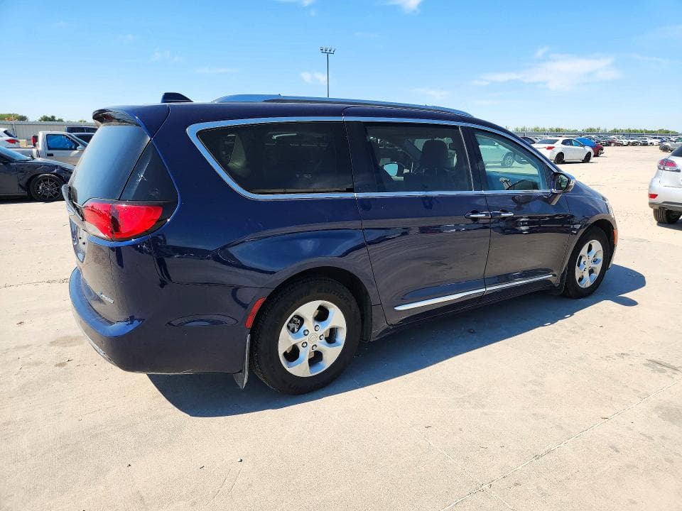 2017 CHRYSLER PACIFICA EHYBRID PLATINUM 3