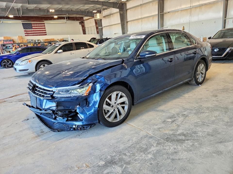 2018 VOLKSWAGEN PASSAT SE - 1