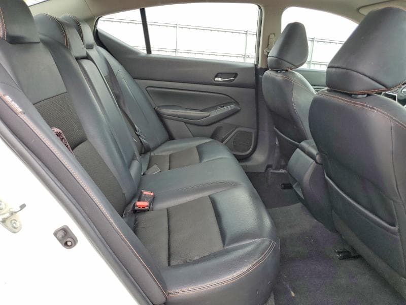 2019 NISSAN ALTIMA SR 10