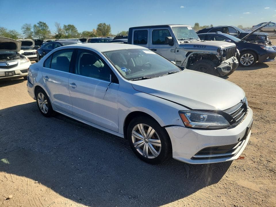 2017 VOLKSWAGEN JETTA S 4