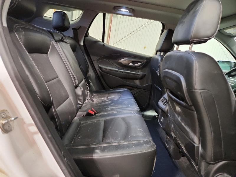 2022 GMC TERRAIN SLT 11
