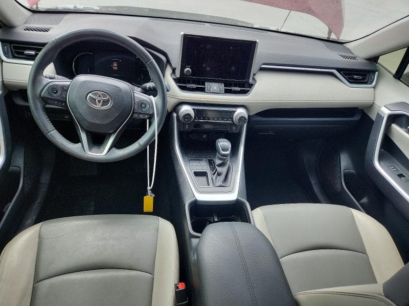 2023 TOYOTA RAV4 XLE PREMIUM 8