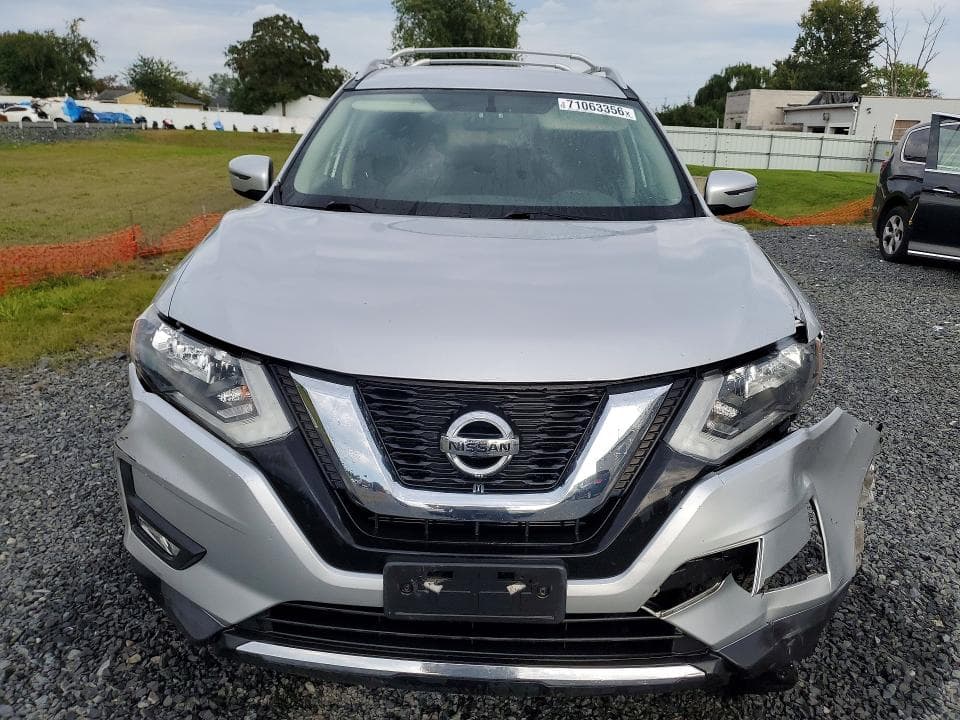 2017 NISSAN ROGUE SV 5