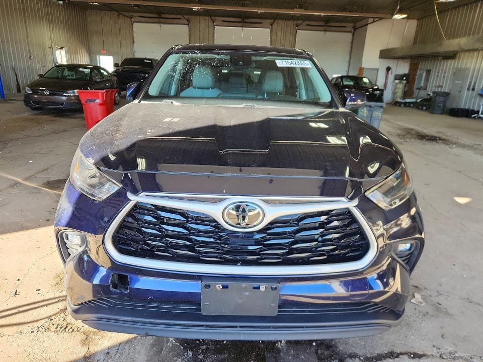 2023 TOYOTA HIGHLANDER LE 5