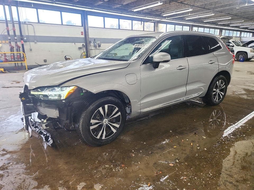 2023 VOLVO XC60 CORE