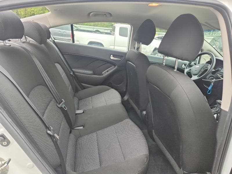 2018 KIA FORTE LX 10