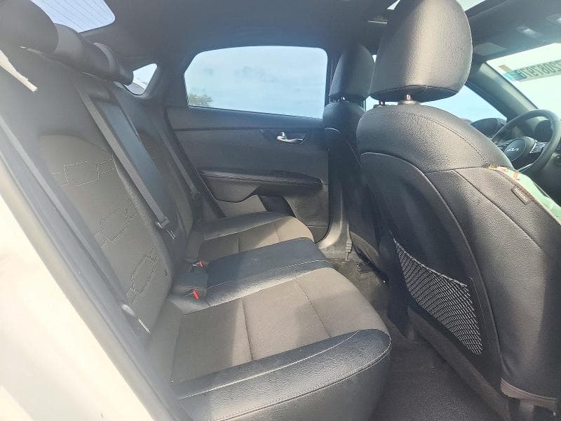 2023 KIA FORTE GT LINE 10