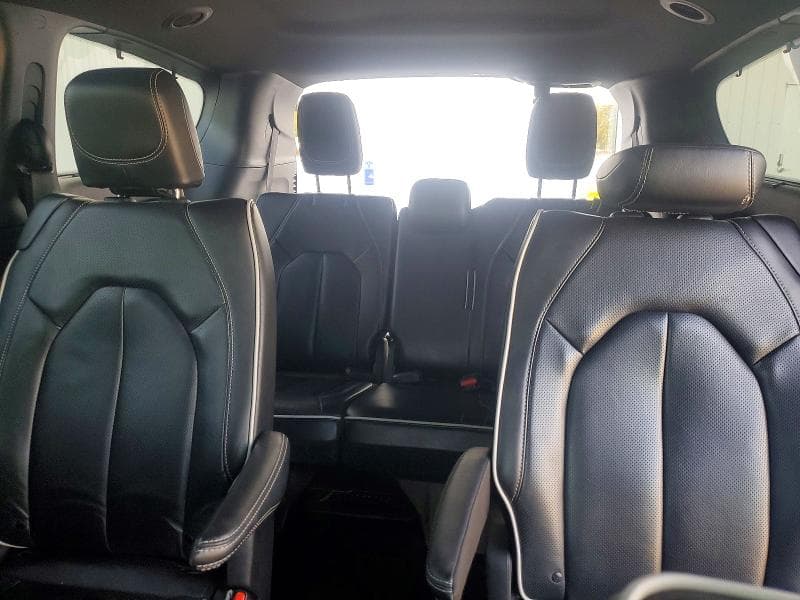 2025 CHRYSLER PACIFICA LIMITED 10