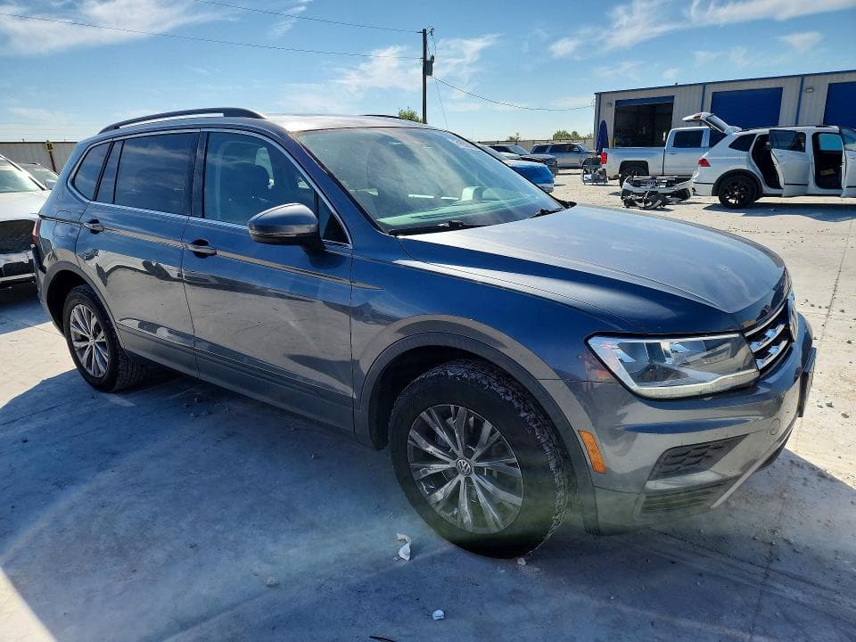 2019 VOLKSWAGEN TIGUAN SE 4