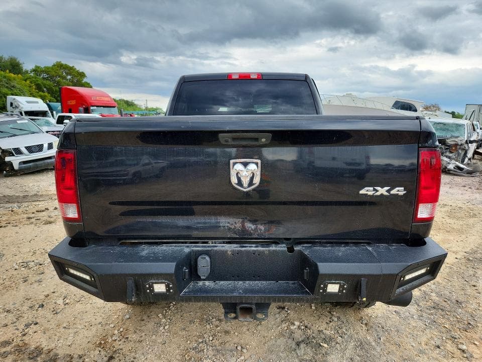 2018 RAM 2500 ST 6