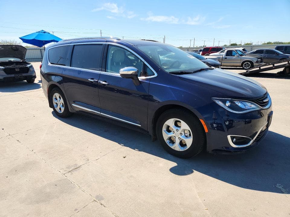 2017 CHRYSLER PACIFICA EHYBRID PLATINUM 4