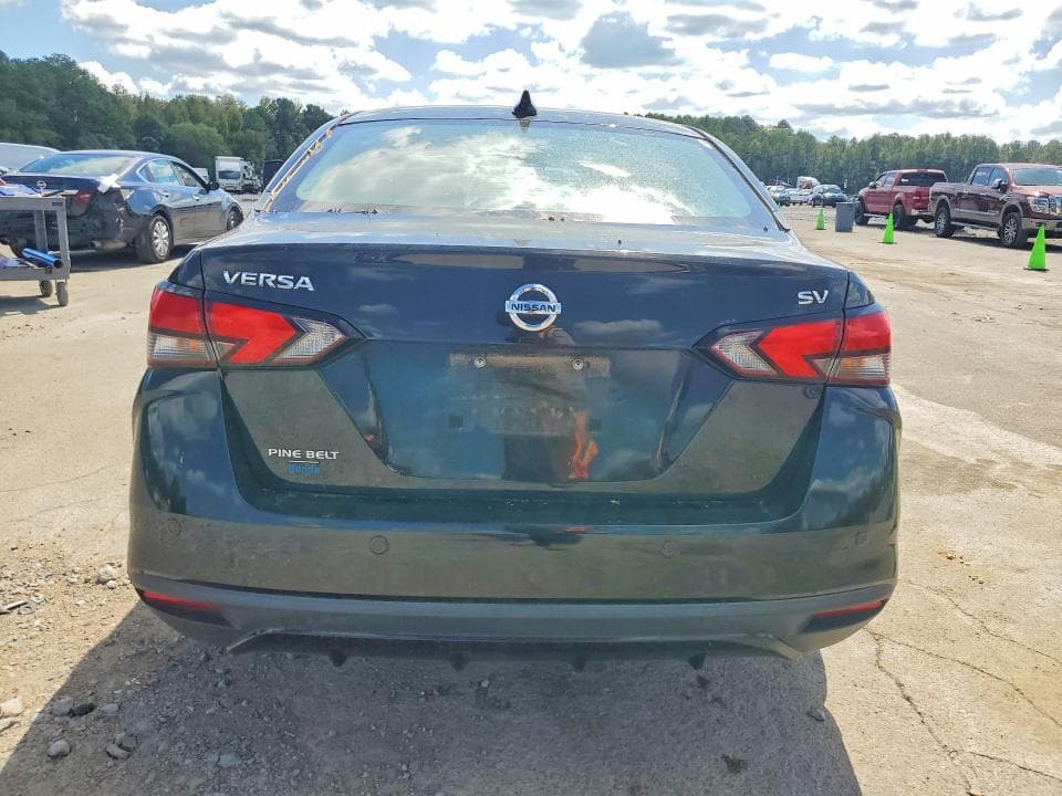 2021 NISSAN VERSA SV 6