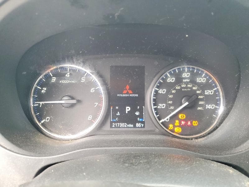 2019 MITSUBISHI OUTLANDER SE 9