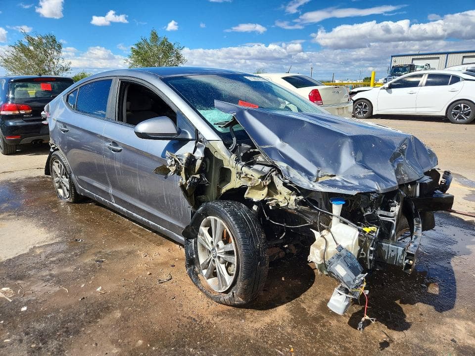 2018 HYUNDAI ELANTRA SEL 4