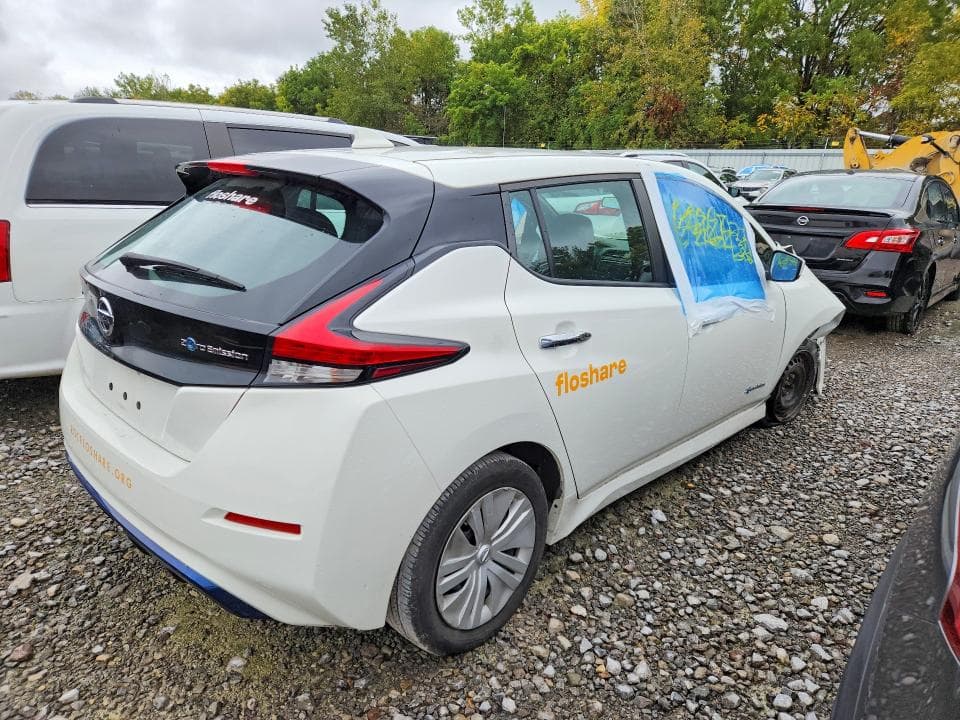 2019 NISSAN LEAF S 3