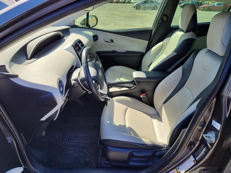 2017 TOYOTA PRIUS THREE TOURING 7
