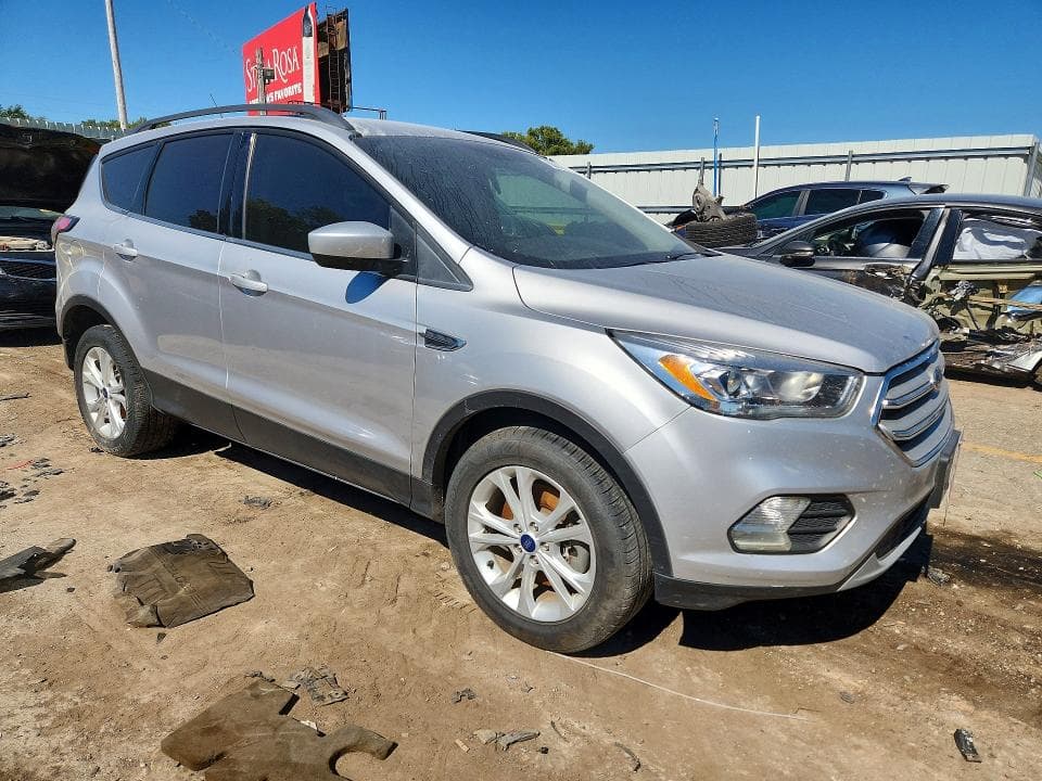 2018 FORD ESCAPE SEL 4