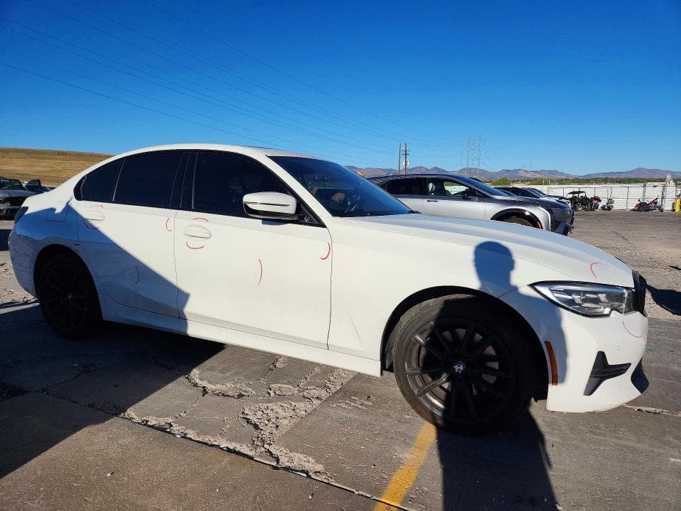 2021 BMW 330XI 4