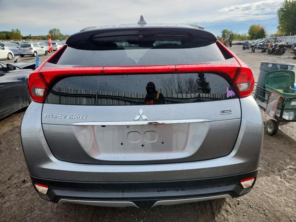 2020 MITSUBISHI ECLIPSE CROSS LE 6