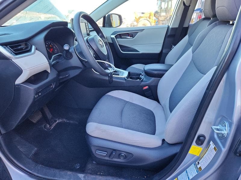 2019 TOYOTA RAV4 XLE 7