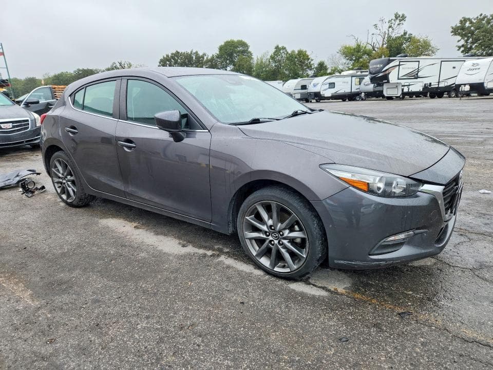 2018 MAZDA 3 TOURING 4