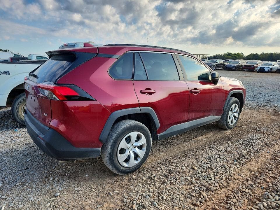 2019 TOYOTA RAV4 LE 3
