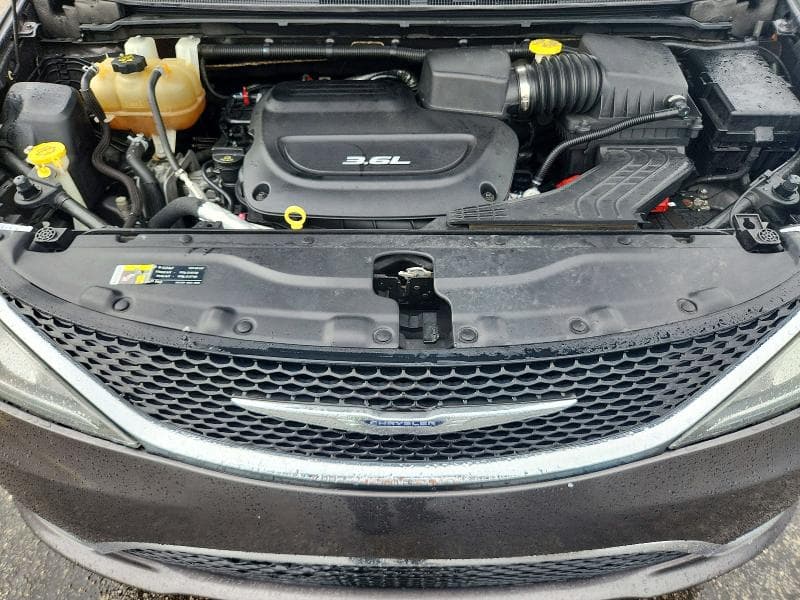 2017 CHRYSLER PACIFICA TOURING L 12