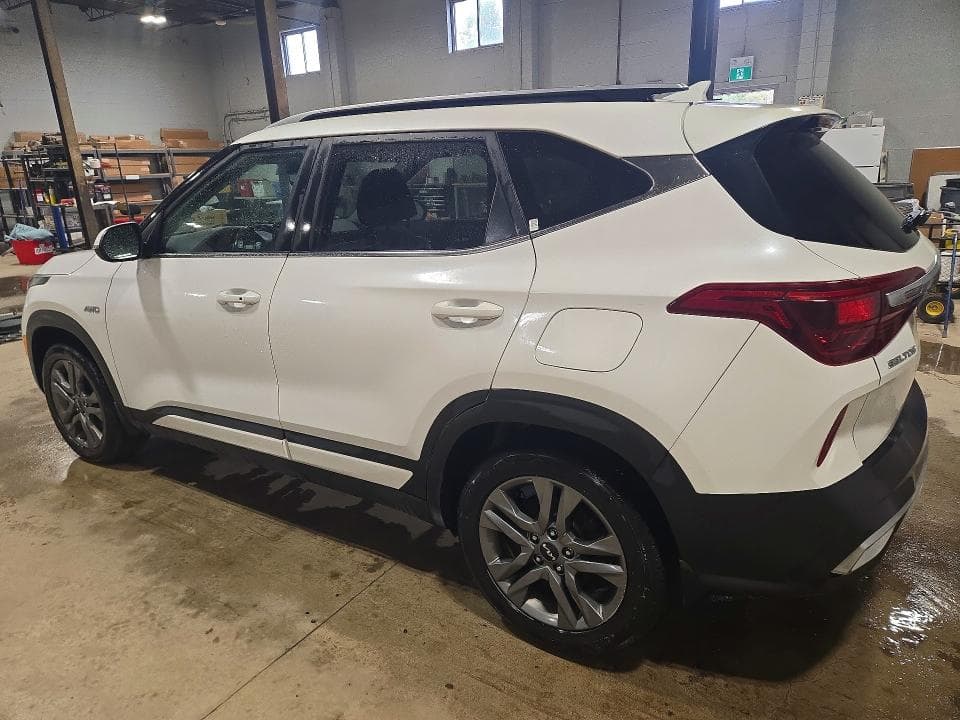 2022 KIA SELTOS S 2