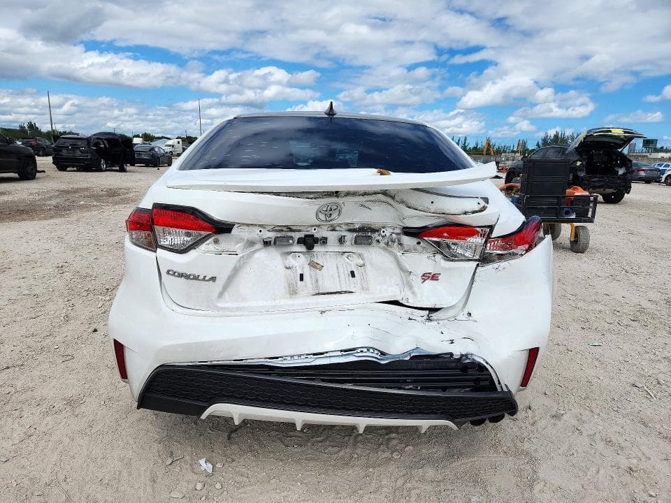 2021 TOYOTA COROLLA SE 6