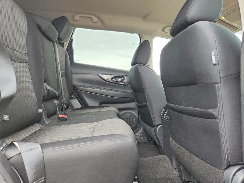 2018 NISSAN ROGUE SV 11