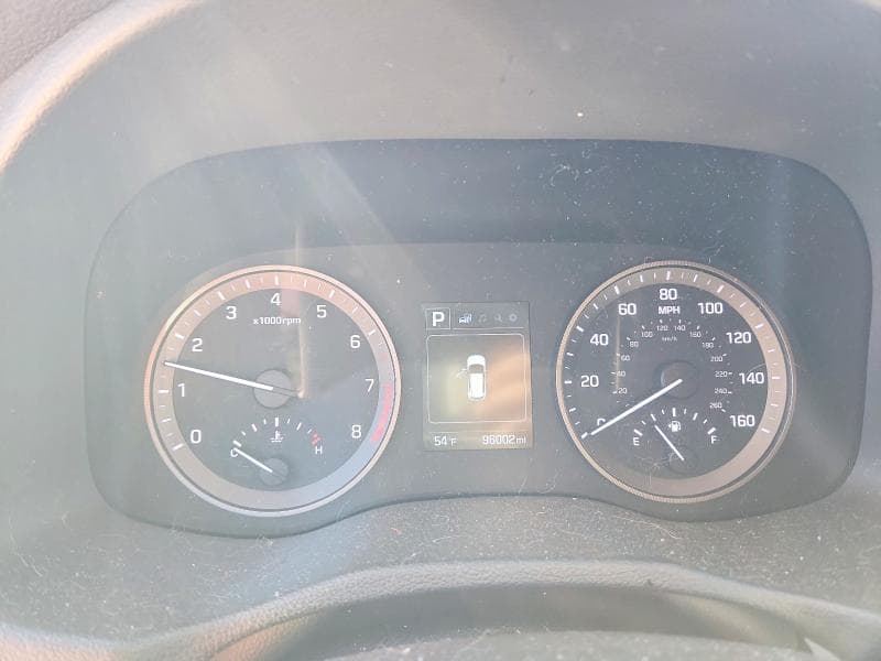 2018 HYUNDAI TUCSON SE 9