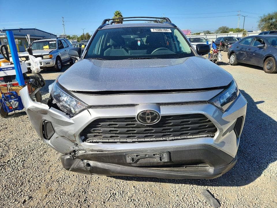 2020 TOYOTA RAV4 LE 5