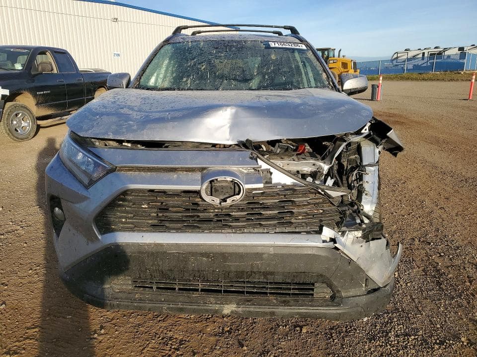 2021 TOYOTA RAV4 XLE 5
