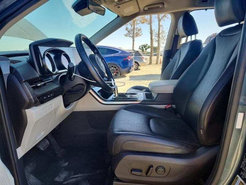 2023 KIA CARNIVAL EX 7