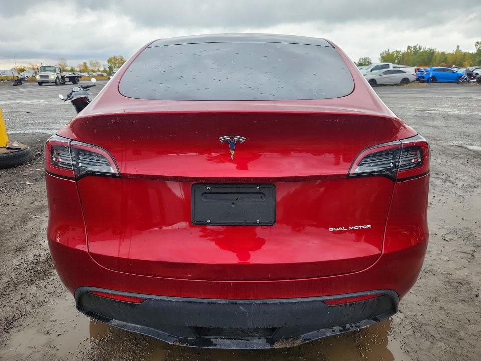 2024 TESLA MODEL  Y 6