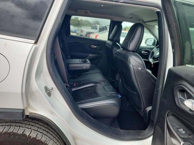 2019 JEEP CHEROKEE LATITUDE PLUS 11