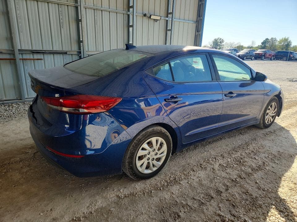 2017 HYUNDAI ELANTRA SE 3