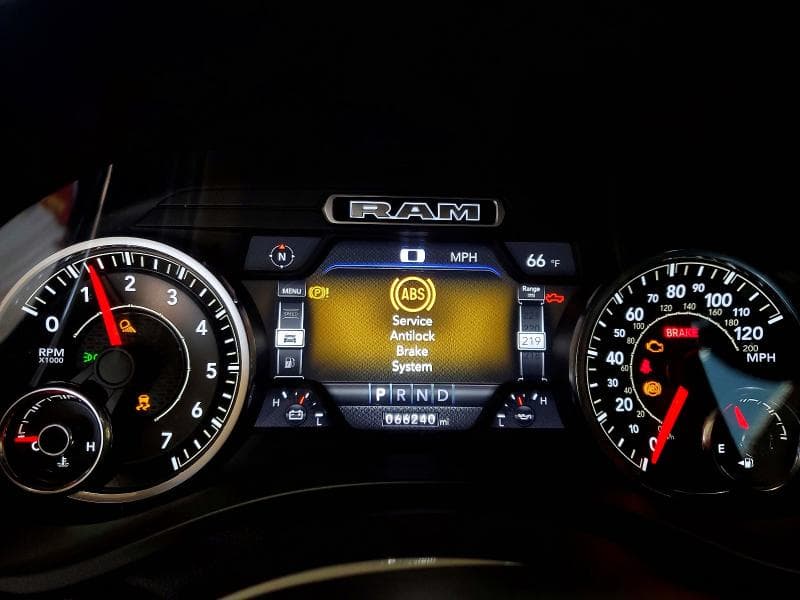 2019 RAM 1500 LARAMIE 9