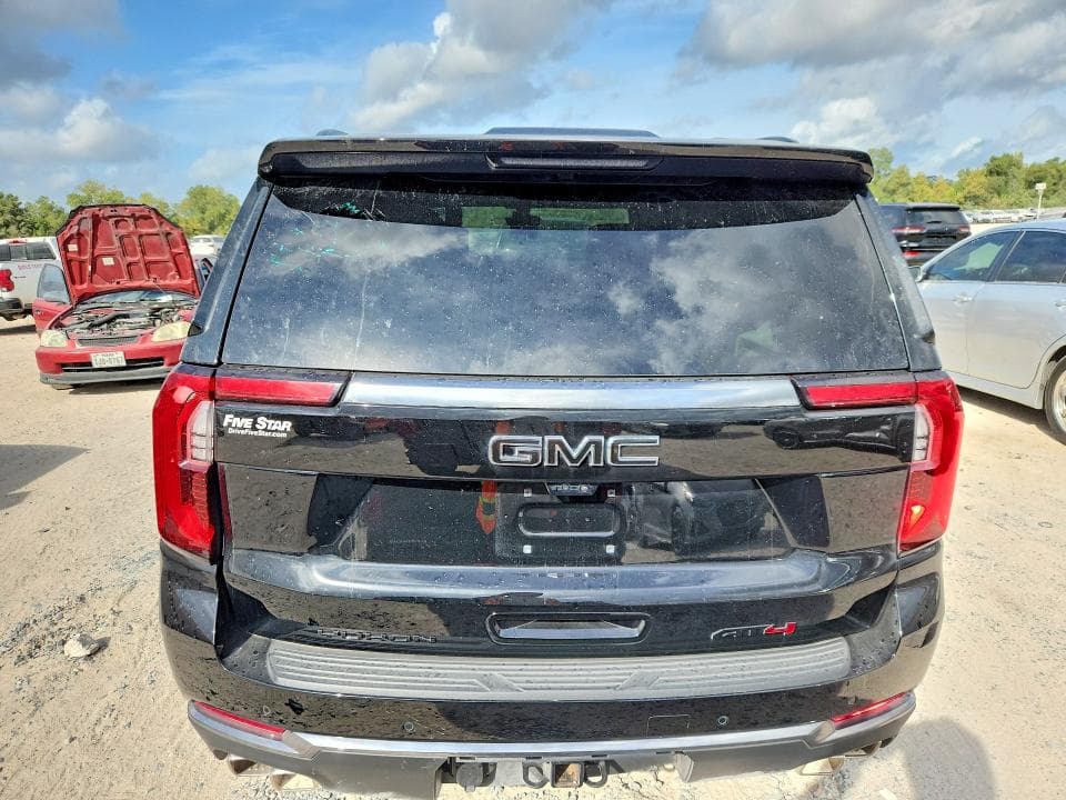 2026 GMC YUKON AT4 6