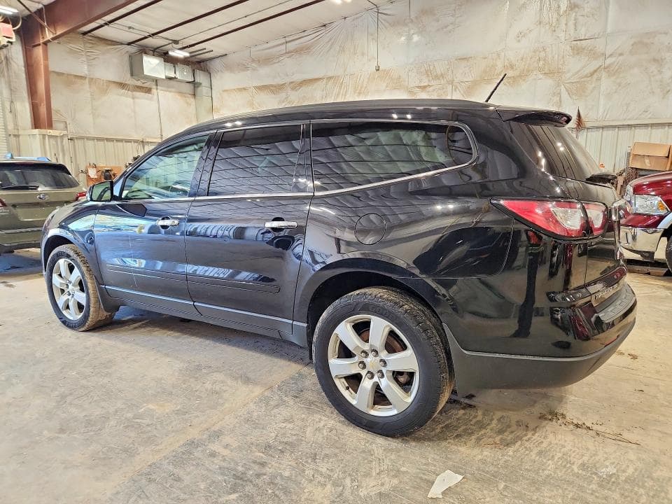 2017 CHEVROLET TRAVERSE LT 2