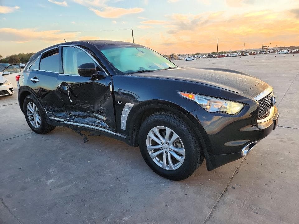 2017 INFINITI QX70 BASE 4