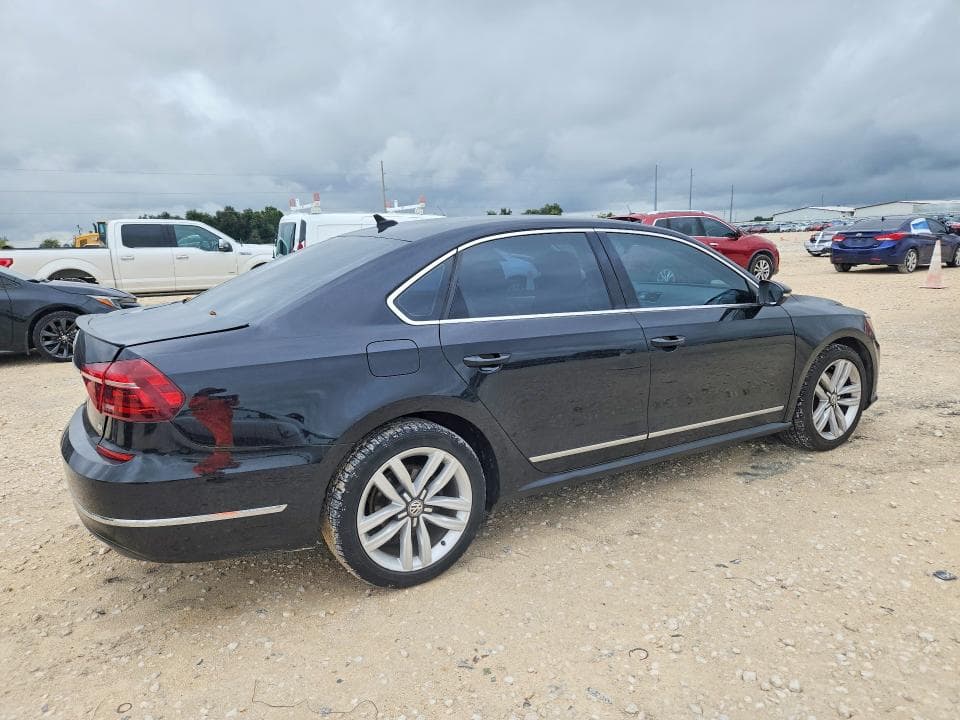 2017 VOLKSWAGEN PASSAT SE 3
