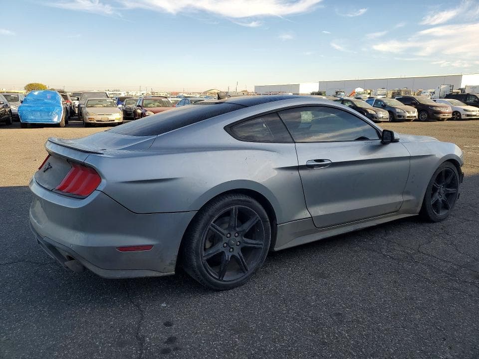 2020 FORD MUSTANG 3