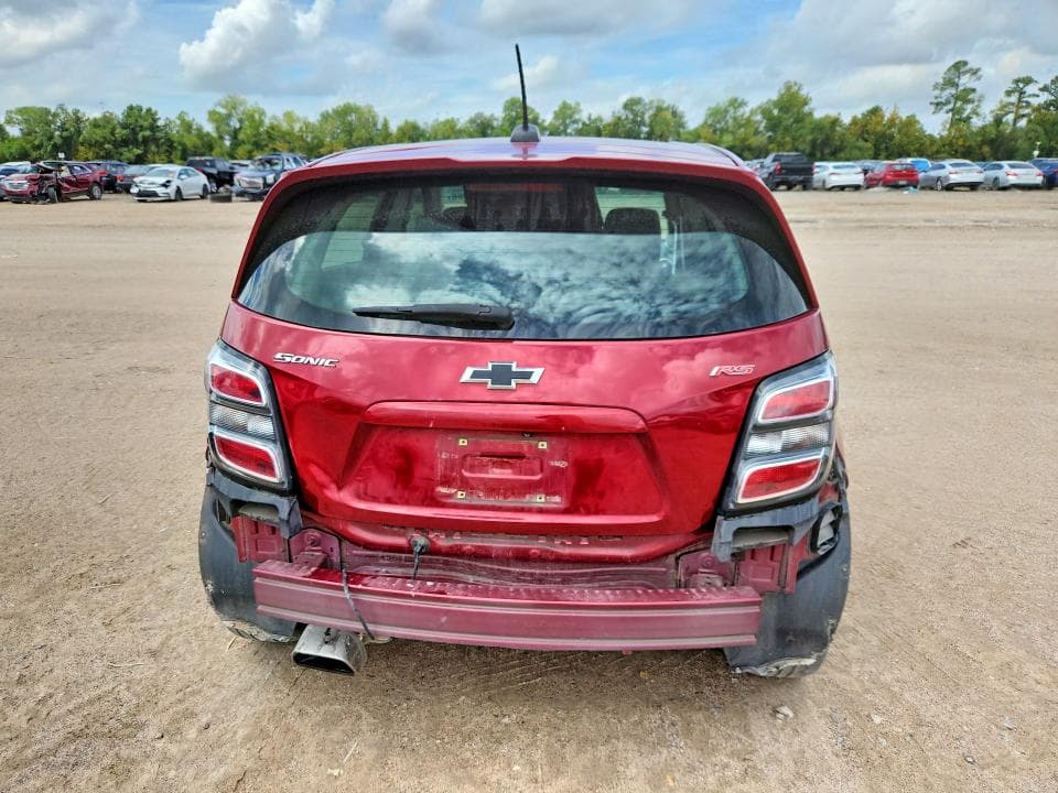 2019 CHEVROLET SONIC LT 6