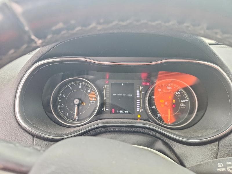 2019 JEEP CHEROKEE LATITUDE PLUS 9